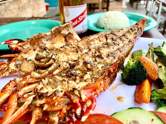 Rockas Beach Town Grill