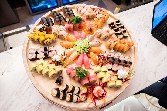 NAU Sushi Lounge donde comer sushi en medellin