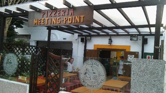 Pizzeria The Meeting Point - donde comer pizza en barranquilla